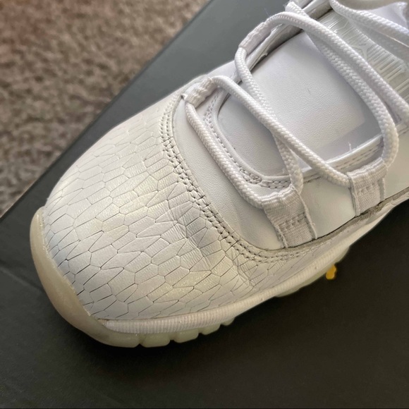 Air Jordan 11 Low GS Frost White (Heiress) - Picture 10 of 10